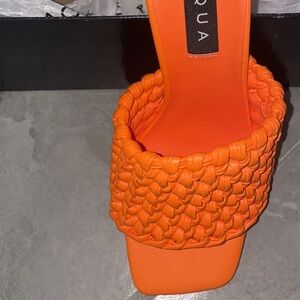 AQUA NEON ORANGE WEAVED HEEL / BRAND NEW NEVER WORN